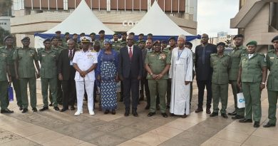 Group photo of Nigerian army officers and CAMTEL officials during visit